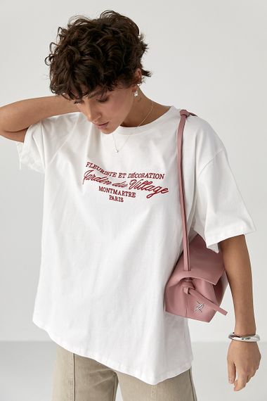 Вільна однотонна футболка з вишитими написами - білий цвет, ONE SIZE (є розміри)