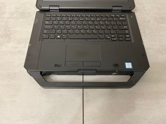 Захищений ноутбук Dell Latitude 5424 Rugged / 14" (1920x1080) IPS / Intel Core i5-8350U (4 (8) ядра по 1.7 - 3.6 GHz) / 32 GB DDR4 / 256 GB SSD M.2 / AMD Radeon RX 540, 4 GB GDDR5, 128-bit / WebCam / Два АКБ б/в + Подарунок Дротова миша / USB | Зображення 3