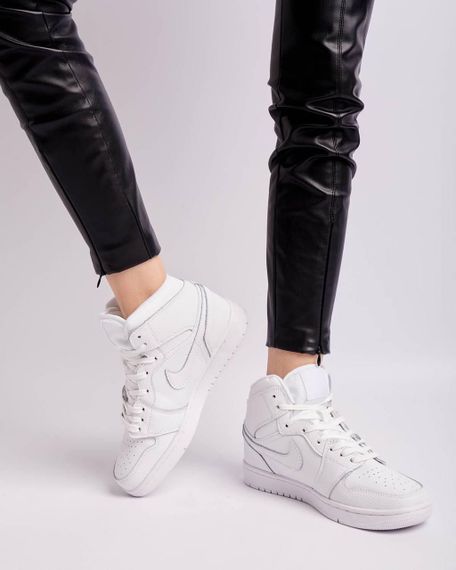 Кросівки Air Jordan 1 High All White  весна / літо / осінь 41 | Зображення 1