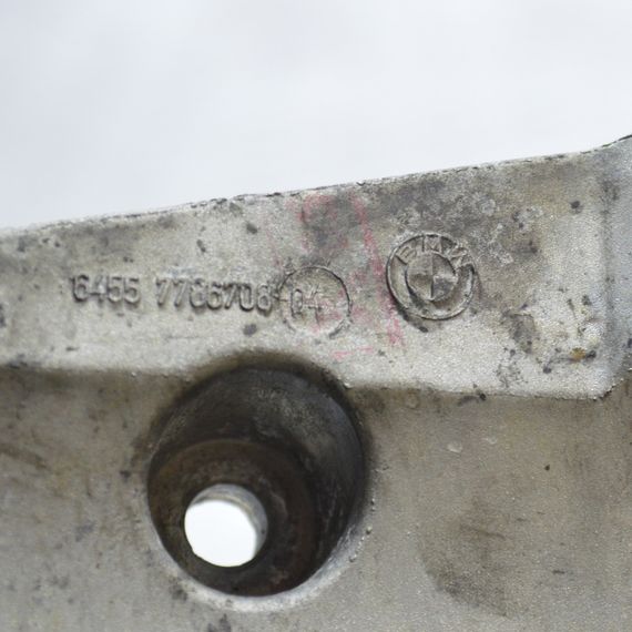 Кронштейн опора компресора BMW 7 E65 E66 3.0D БМВ 6455 7786708 | Зображення 2