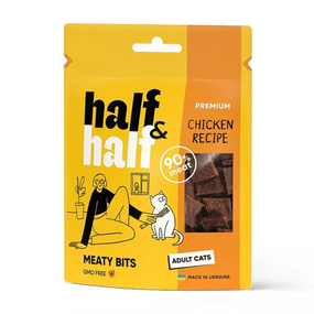 Ласощі для котів Half&Half Meaty Bits Adult, курка 50 г