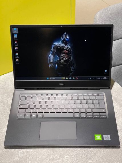 Ігровий ноутбук Б-клас Dell Vostro 5490 / 14" (1920x1080) IPS / Intel Core i5-10210U (4 (8) ядра по 1.6 - 4.2 GHz) / 12 GB DDR4 / 240 GB SSD / nVidia GeForce MX230, 2 GB GDDR5, 64-bit / WebCam б/в | Зображення 2