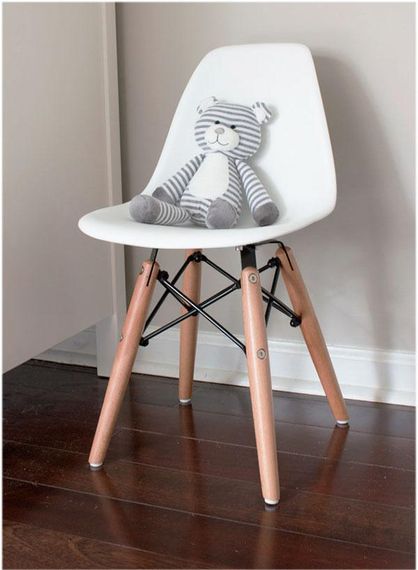 Стул детский Тауэр Вaby Eames DSW kids пластиковый белый, ножки дерево бук | Зображення 2