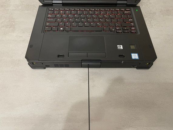 Защищенный ноутбук Dell Latitude 5424 Rugged / 14" (1920x1080) IPS Touch / Intel Core i5-8350U (4 (8) ядра по 1.7 - 3.6 GHz) / 16 GB DDR4 / 256 GB SSD M.2 / Intel UHD Graphics 620 / WebCam / Fingerprint б/у | Зображення 3