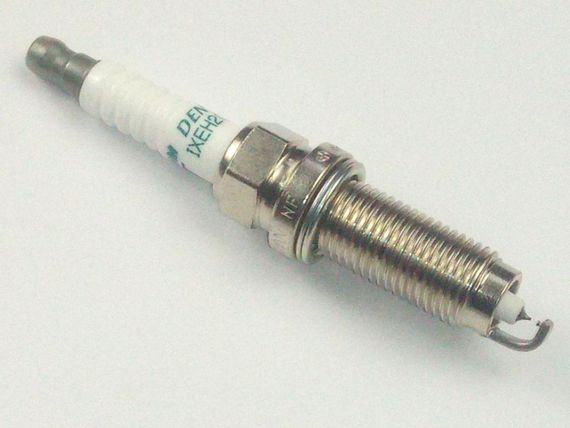 Свічка запалювання DENSO IRIDIUM TT IXEH20ETT.4/IT10 NISSAN 4 шт. в упак. ціна за шт. (224011KT1B) | Зображення 1