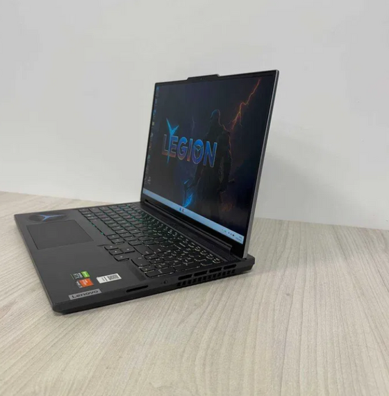 Ноутбук Lenovo Legion Slim 5 2K 165Hz Ryzen 7 7840HS 16GB SSD 512GB RTX 4060 Б/В | Зображення 1