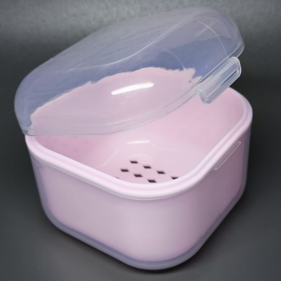 Бокс для дезинфекции фрез (квадратный, розовый) 80 х 80 х 70 мм