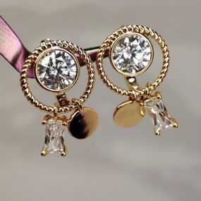 Сережки медицинское золото, розмір 18/11 мм, вага 3,3гр, білий фіаніт