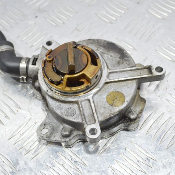 Вакуумний насос 2.0 Volkswagen Golf Passat Jetta 2004-2017 Насос вакуумний Фольксваген Гольф Пассат Джетта 06D145100E | Зображення 1