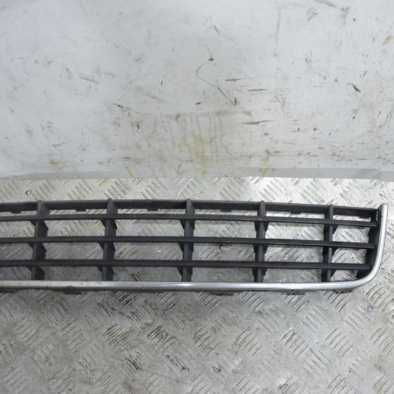 Решітка радіатора Audi A3 8P1 2003-2008 дорестайл Решітка переднього бампера Ауді а3 8р1 8P3807647 | Зображення 2