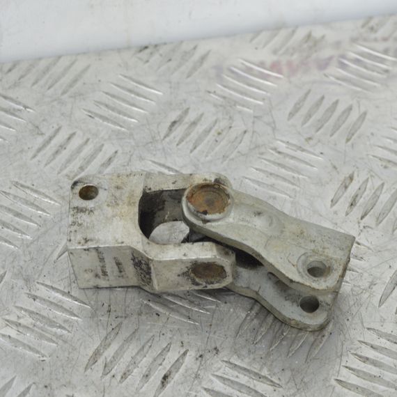 Рульовий кардан Mercedes-Benz A-Class W168 Карданчик хрестовина колонки керма Мерседес в168 A1684620478