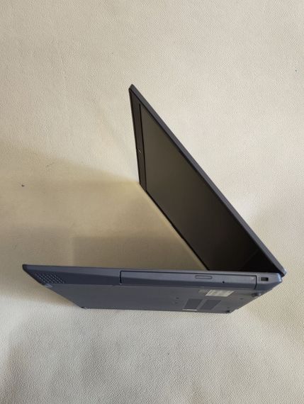 Ноутбук Lenovo IdeaPad L340-15IWL / 15.6" (1366x768) TN / Intel Core i3-8130U (2 (4) ядра по 2.2 - 3.4 GHz) / 8 GB DDR4 / 256 GB SSD / Intel UHD Graphics 620 / WebCam / DVD-ROM б/у | Зображення 5