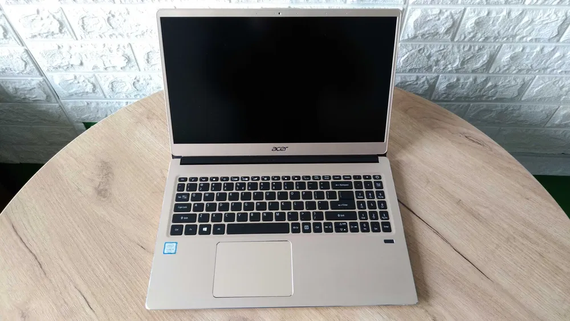 Ноутбук Acer Swift SF315-52/15.6 FHD/IPS/i5 8250U/8Gb/SSD256GbNVMe+HDD500 | Зображення 4