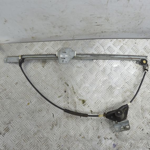 Склопідйомник передній правий механічний Volkswagen Transporter T4 1990-1996 Фольксваген Транспортер т4 701837502B