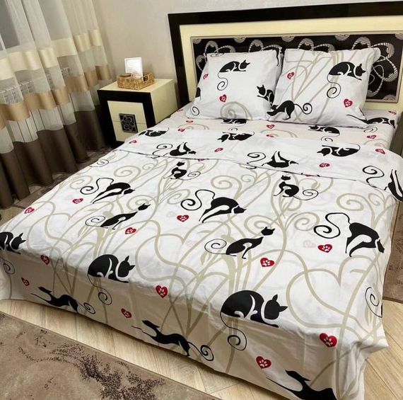 Комплект постельного белья Soft полуторный 150х215 см черные коты на белом | Зображення 1
