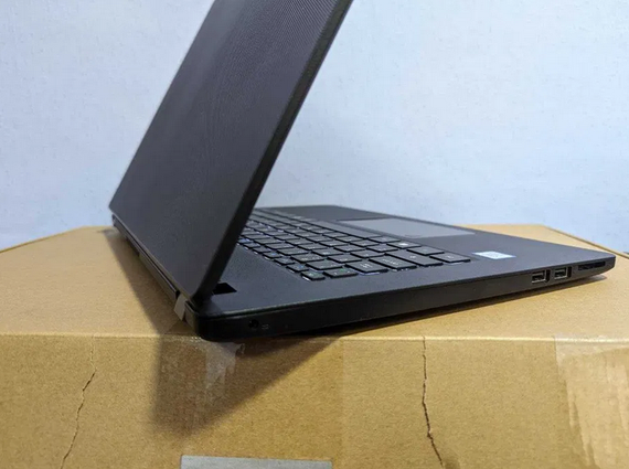 Потужний ноутбук Acer TravelMate 14.0 Full HD/i5 8250U/8Gb/256Gb Б/В | Зображення 2