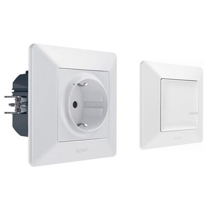 Valena Life with NETATMO. Набор упр. эл.приборами(smart-розетка + smart-выключатель).Белый (752154) | Зображення 1