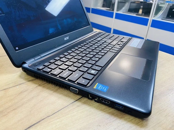 Ноутбук Acer E1-572 15.6 intel core i5 4200U/4gb/500gb | Зображення 2
