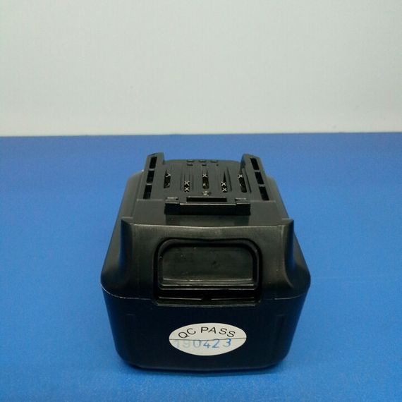 Акумулятор до шурупокрути Makita 10.8 V 4Ah Li-ion ( елементи Samsung ) | Зображення 5