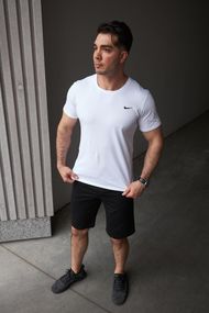 Комплект чоловічий Nike: футболка біла + шорти чорні (9057480506)