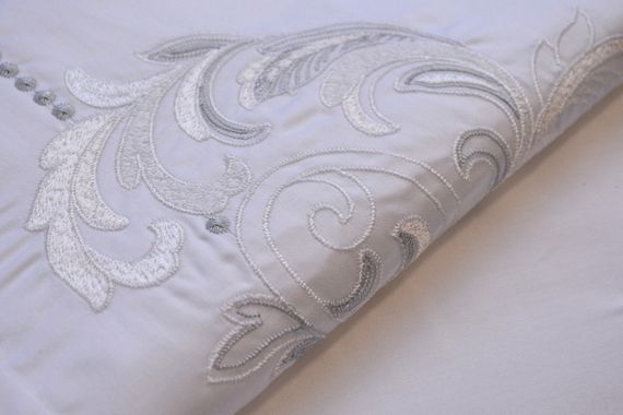 Комплект постельного белья Issimo  Embroidered Satin 200х220 см Voyant Classic | Зображення 3