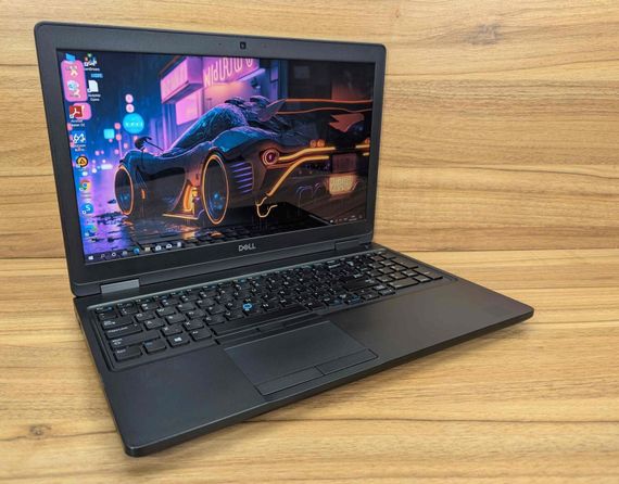 Ноутбук Dell Precision 3530 / 15.6" (1920x1080) IPS Touch / Intel Core i5-8400H (4 ядра по 2.5 - 4.2 GHz) / 8 GB DDR4 / 256 GB SSD / Intel UHD Graphics 630 / WebCam / HDMI / Windows 10 б/в + Подарунок Бездротова миша / USB | Зображення 3