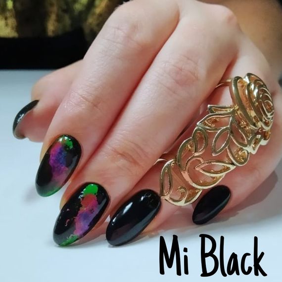 Гель-лак Mi Black (чорний) 8мл