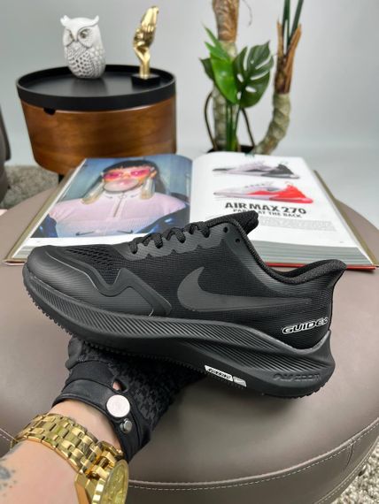 Чоловічі кросівки Air Zoom Winflo 8 Shield Black Dark Gre весна / лето / осень A3640 44 28 см | Зображення 7