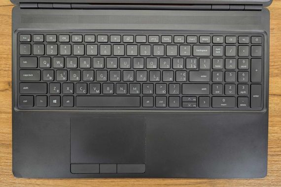 Мобильная рабочая станция Б-класс Dell Precision 7550 / 15.6" (1920x1080) IPS / Intel Core i7-10850H (6 (12) ядер по 2.7 - 5.1 GHz) / 16 GB DDR4 / 512 GB SSD / nVidia Quadro T1000, 4 GB GDDR6, 128-bit / WebCam / Windows 11 б/у + Подарок Мышь / USB | Зображення 3