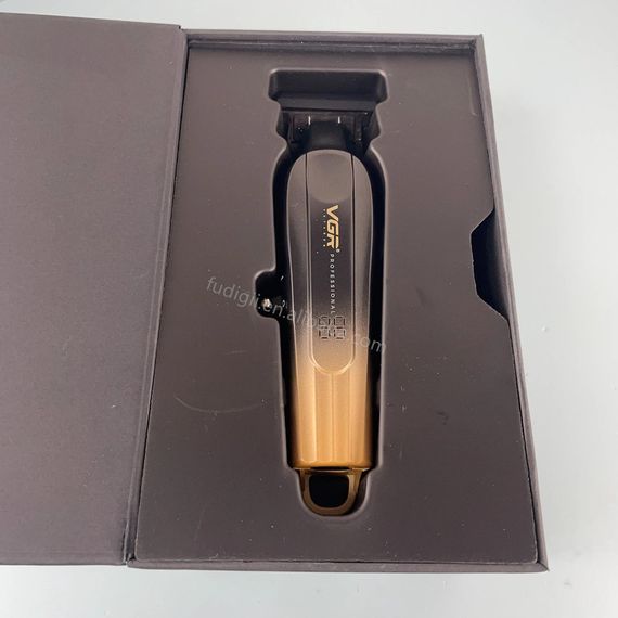 Бездротовий тример VGR V-935 Gold для стильних стрижок вдома та в салоні (46079-V-935 Gold_923) | Зображення 4