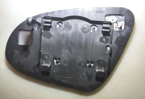 Вкладиш дзеркала правий USA Toyota Auris Avalon Camry Corolla Prius Yaris 2011-  879080D600, 8793152C50