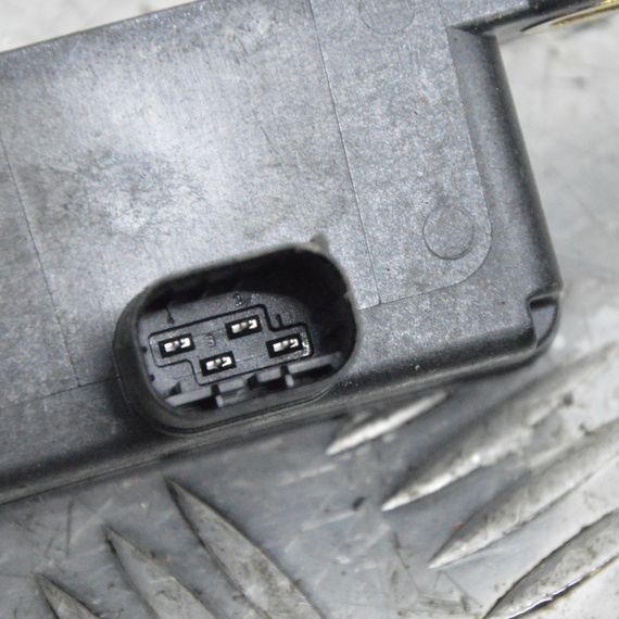 Датчик курсової стійкості BMW E87 E90 E91 2004-2011 Датчик прискорення ESP БМВ е87 е90 е91 34526778421 | Зображення 2