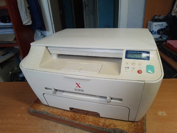 МФУ Б-класс Xerox WorkCentre PE114e / Лазерная монохромная печать / 600 x 600 dpi / A4 / 14 стр/мин / USB 2.0 б/у | Зображення 1