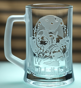 Пивная кружка 670 мл STALKER 2 с гравировкой подарок бокал для фаната зоны Сталкер