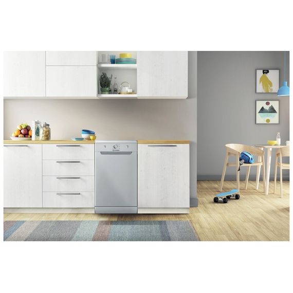Посудомийна машина Indesit DSCFE1B10SRU | Зображення 4