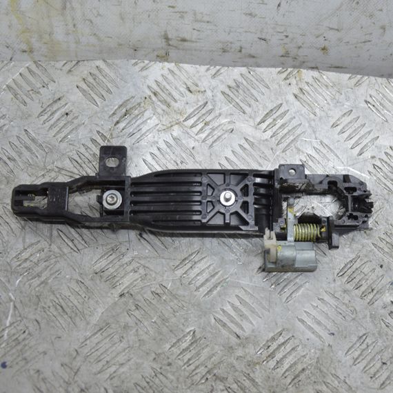 Кронштейн ручки передніх лівих дверей Mazda 6 GH 2008-2012 Кріплення дверної ручки ліва Мазда 6 7J25 | Зображення 1