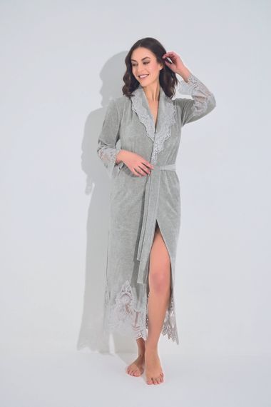 Женский халат Nusa 0383 длинный, велюровый с кружевом, серый M | Зображення 5