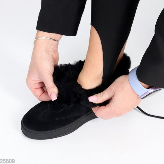 Класні Чорні зимові кросівки натуральна замша опушка цигейка | Зображення 7