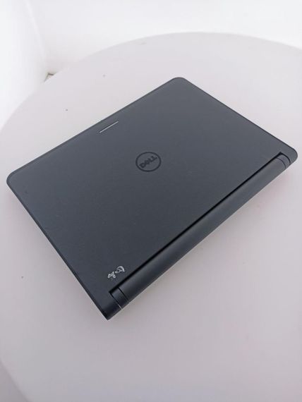 Б/В Ноутбук Dell Latitude 3350 (15.6"/i3-5005U/8GB/SSD 256GB/HD 5500/noOS) | Зображення 1