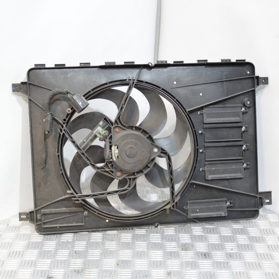 Вентилятор радиатора в сборе Ford Mondeo IV Galaxy II Kuga S-Max 2006-2015 Вентилятор радиатора Форд 6G918C607PE | Зображення 1