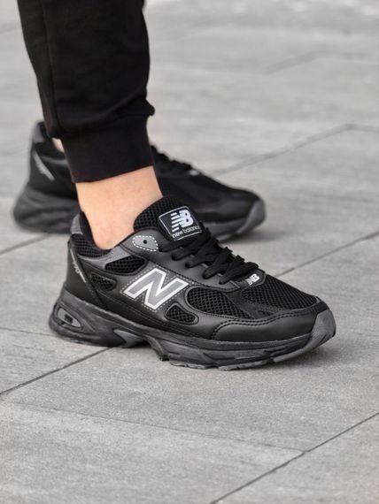 Літні кросівки  New Balance колір чорний/білий | Зображення 1