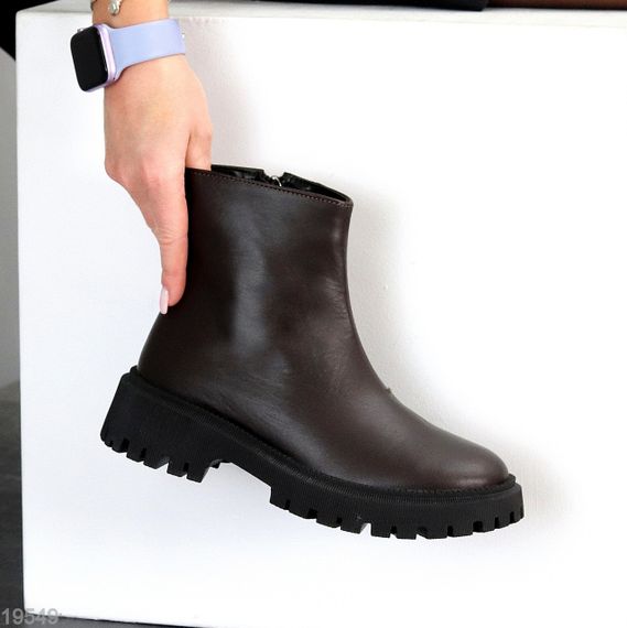 Топові лаконічні зимові шкіряні черевики колір Шоколад | Зображення 1