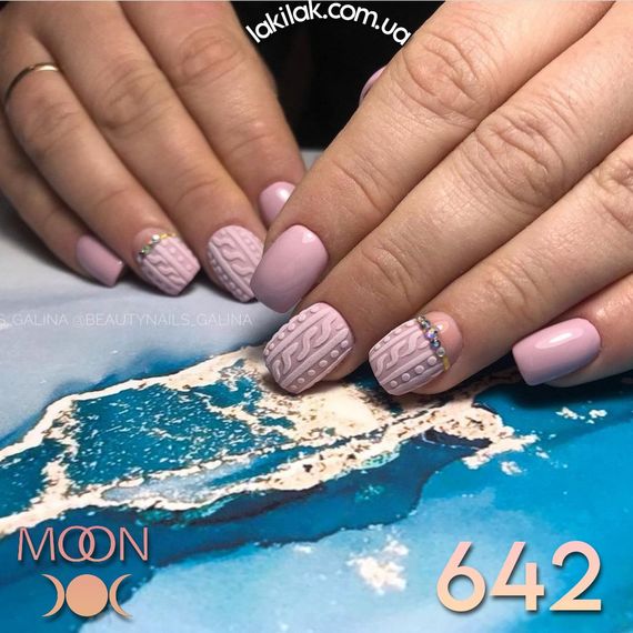 Гель-лак Moon Full Winter №642 бежево-ліловий 8мл | Зображення 1