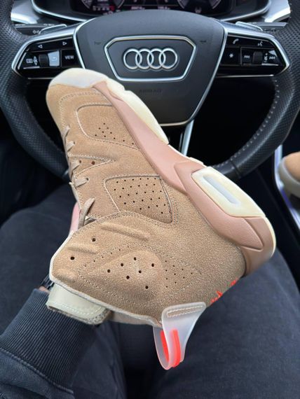 Кросівки  Air Jordan Retro 6 Sand Orange 42 26.5 | Зображення 3