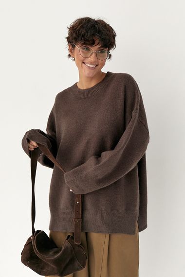 Вільний в'язаний джемпер із розрізами - коричневий цвет, ONE SIZE (є розміри)