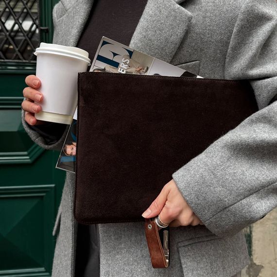 Чохол для ноутбука з велюру Incarne Cline для MacBook Air 15" 2023-2025 cline-brown-velour-air-15 коричневий | Зображення 4