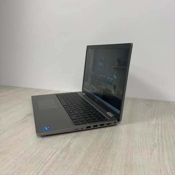 Ультрабук Dell Latitude 5520 / 15.6" (1920x1080) IPS / Intel Core i5-1145G7 (4 (8) ядра по 4.4 GHz) / 8 GB DDR4 / 256 GB SSD / Intel Iris Xe Graphics / WebCam б/у | Зображення 4