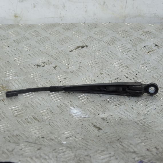 Важіль поводок склоочисника Mercedes C-Class W203 2000-2007 універсал Двірник задній Мерседес В203 A2038201544