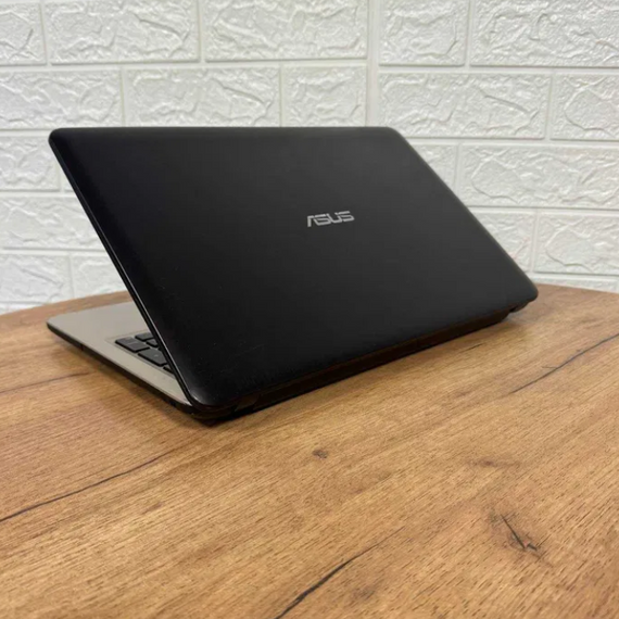 Ноутбук Asus VivoBook X540UAR FHD IPS i5 8250U 8GB SSD 256GB Б/В | Зображення 3