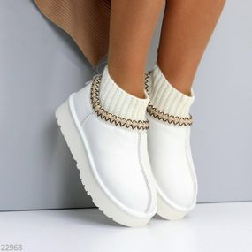 Белые низкие угги с текстильным манжетом натуральная кожа флотар 39